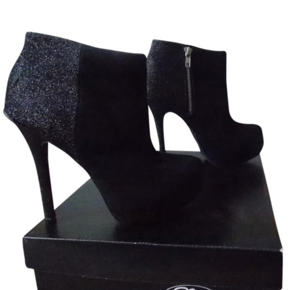 SM New York Booties